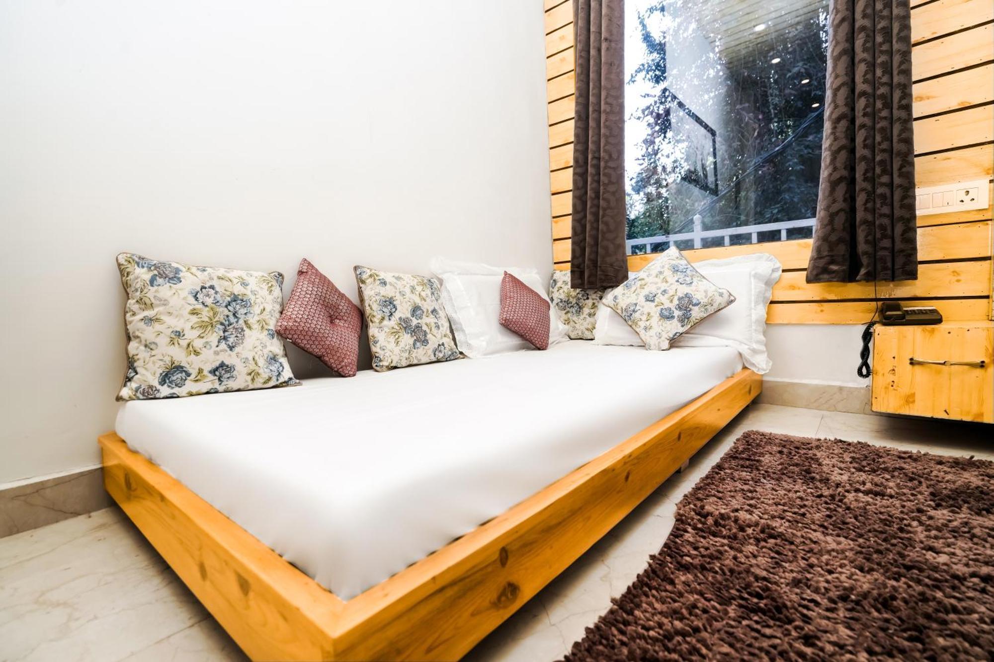The Bunksters Mcleodganj, Dharmkot Pansiyon McLeod Ganj Dış mekan fotoğraf