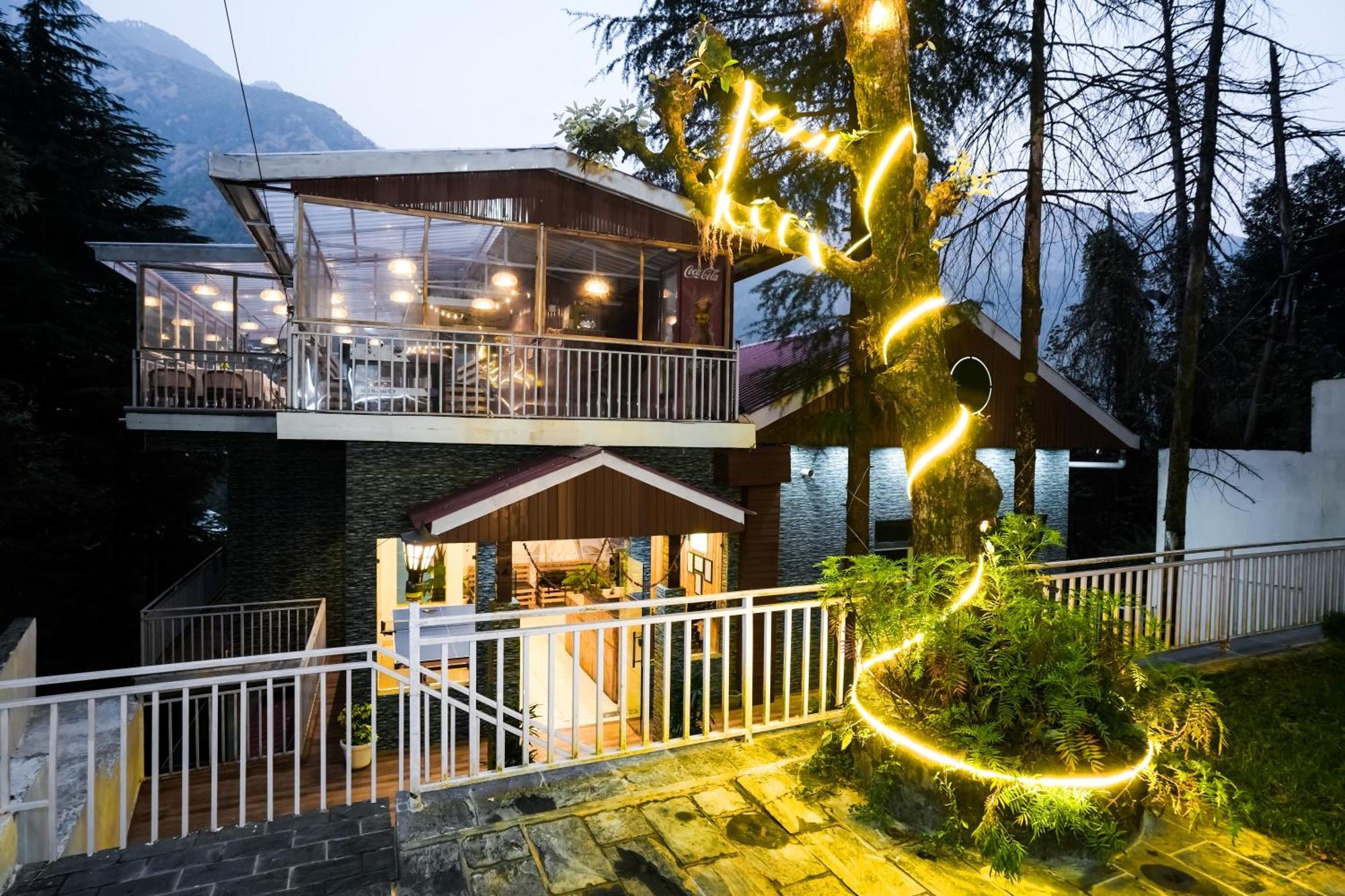 The Bunksters Mcleodganj, Dharmkot Pansiyon McLeod Ganj Dış mekan fotoğraf